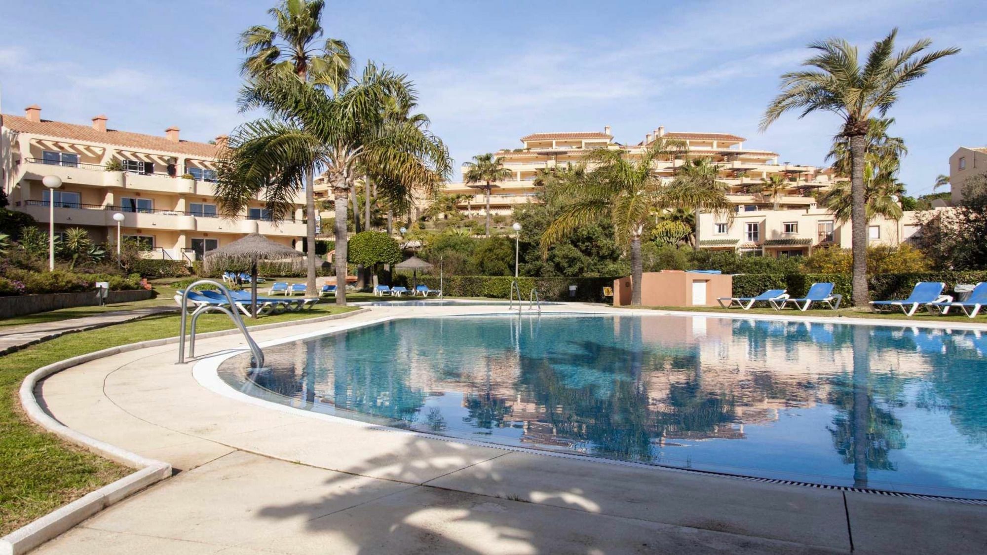 Marina Del Sol Apartment By Rafleys Fuengirola Ngoại thất bức ảnh